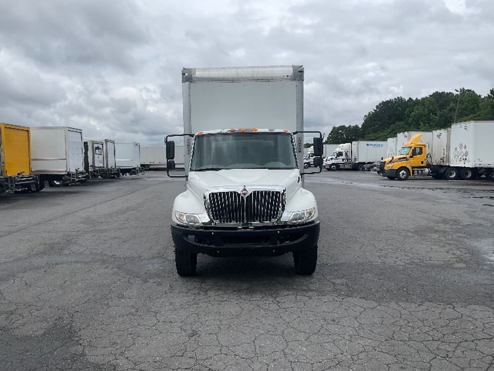 Medium Duty Box Truck-Light and Medium Duty Trucks-International-2019-MV607-Little Rock-AR-202,400\n\t\tmiles-$ 42,250 - Image 2