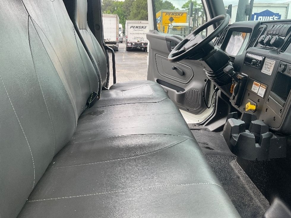 Medium Duty Box Truck-Light and Medium Duty Trucks-International-2019-MV607-Little Rock-AR-202,400\n\t\tmiles-$ 42,250 - Image 22