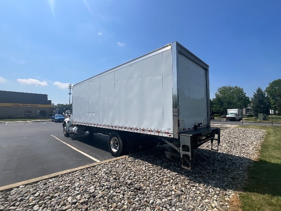 Medium Duty Box Truck-Light and Medium Duty Trucks-International-2019-MV607-Milford-DE-173,100\n\t\tmiles-$ 53,500 - Image 6
