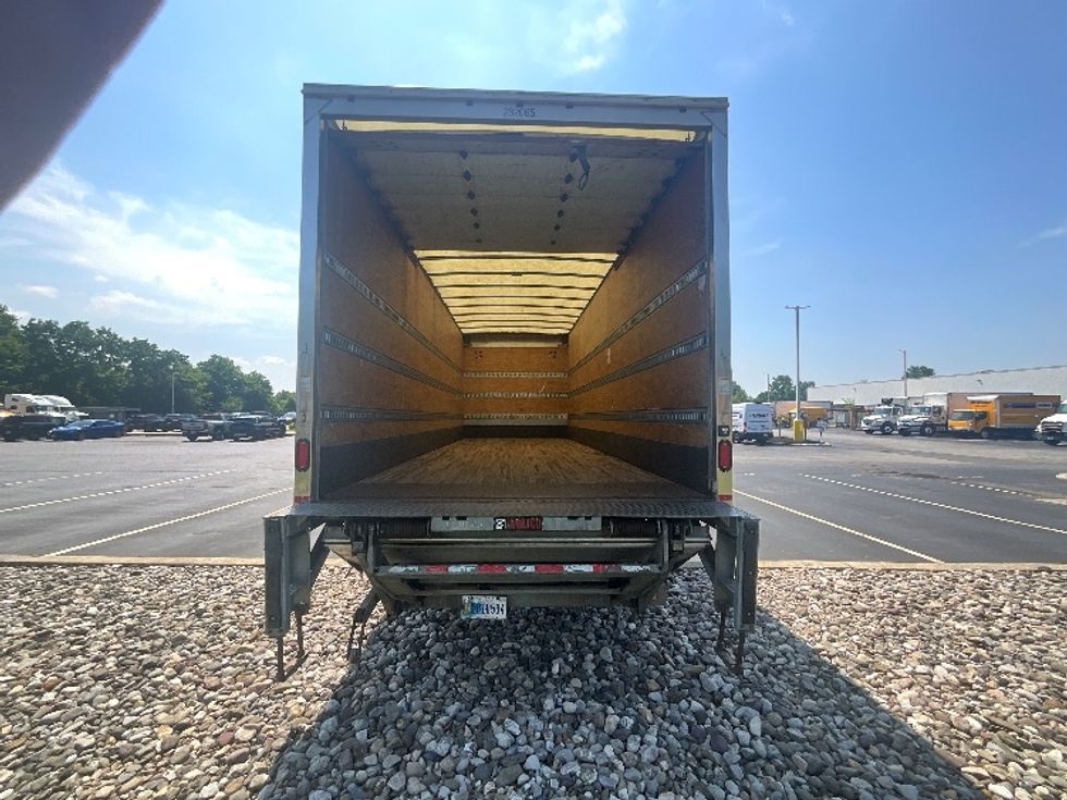 Medium Duty Box Truck-Light and Medium Duty Trucks-International-2019-MV607-Milford-DE-173,100\n\t\tmiles-$ 53,500 - Image 8