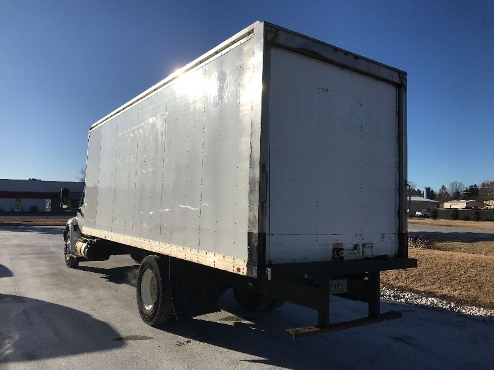 Medium Duty Box Truck-Light and Medium Duty Trucks-International-2019-MV607-Milwaukee-WI-157,724\n\t\tmiles-$ 44,750 - Image 6