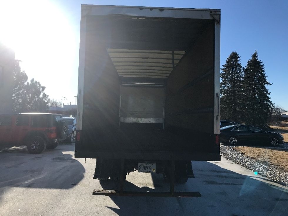Medium Duty Box Truck-Light and Medium Duty Trucks-International-2019-MV607-Milwaukee-WI-157,724\n\t\tmiles-$ 44,750 - Image 8
