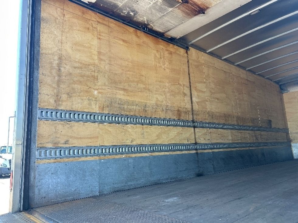 Medium Duty Box Truck-Light and Medium Duty Trucks-International-2019-MV607-Milwaukee-WI-296,248\n\t\tmiles-$ 26,000 - Image 10