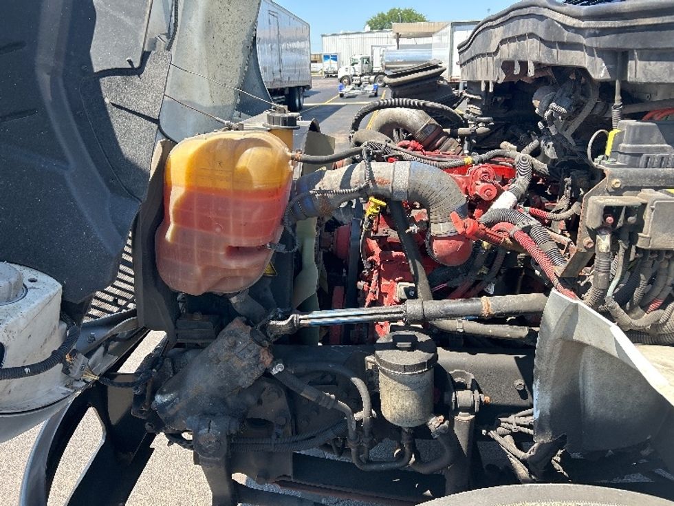 Medium Duty Box Truck-Light and Medium Duty Trucks-International-2019-MV607-Milwaukee-WI-296,248\n\t\tmiles-$ 26,000 - Image 23