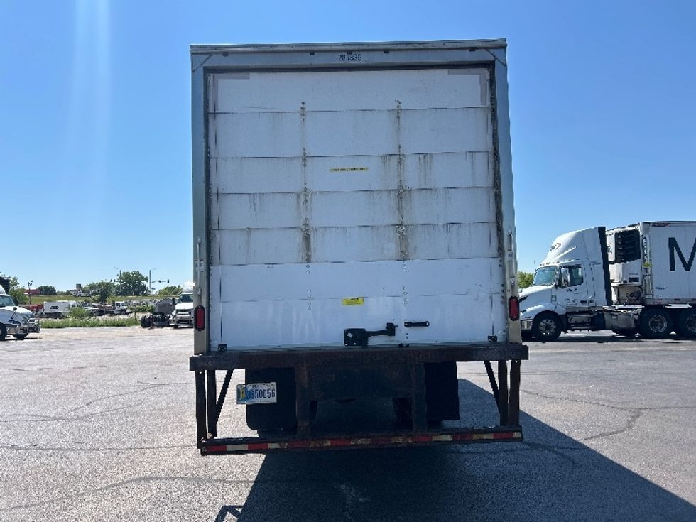 Medium Duty Box Truck-Light and Medium Duty Trucks-International-2019-MV607-Milwaukee-WI-296,248\n\t\tmiles-$ 26,000 - Image 7