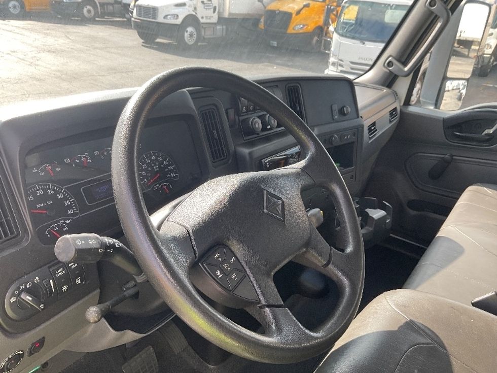 Medium Duty Box Truck-Light and Medium Duty Trucks-International-2019-MV607-Ocala-FL-44,853\n\t\tmiles-$ 52,000 - Image 17