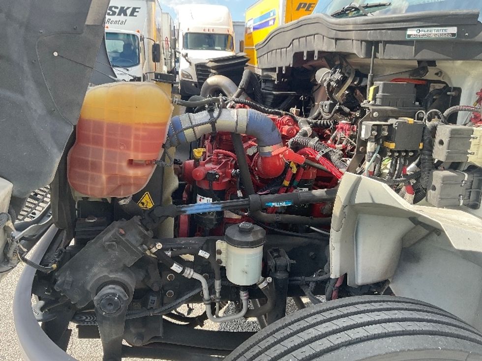 Medium Duty Box Truck-Light and Medium Duty Trucks-International-2019-MV607-Ocala-FL-44,853\n\t\tmiles-$ 52,000 - Image 24