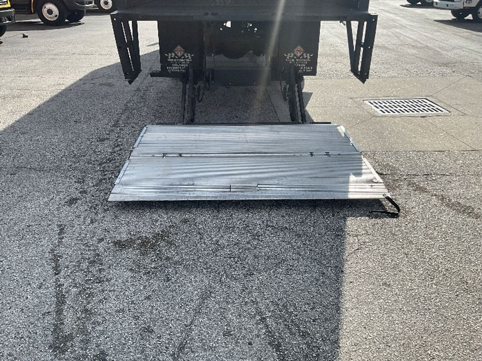 Medium Duty Box Truck-Light and Medium Duty Trucks-International-2019-MV607-Ocala-FL-44,853\n\t\tmiles-$ 52,000 - Image 26