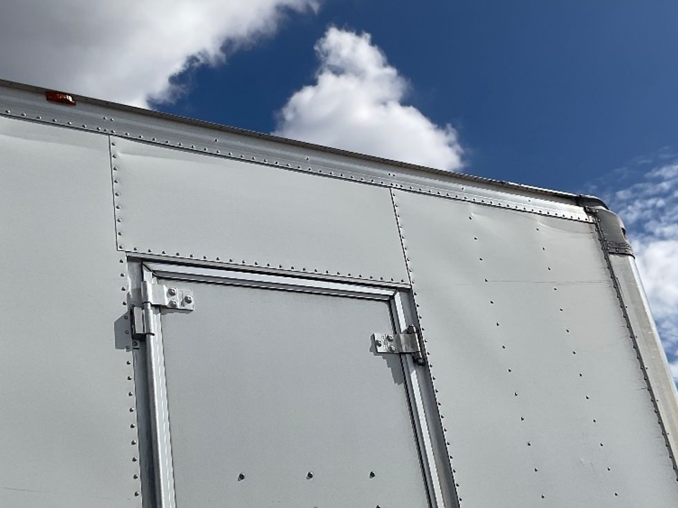 Medium Duty Box Truck-Light and Medium Duty Trucks-International-2019-MV607-Ocala-FL-44,853\n\t\tmiles-$ 52,000 - Image 28