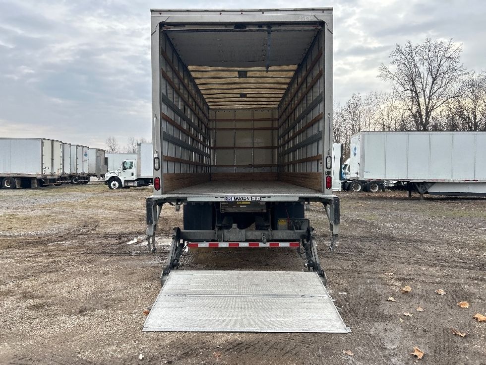 Medium Duty Box Truck-Light and Medium Duty Trucks-International-2019-MV607-Poplar Bluff-MO-130,265\n\t\tmiles-$ 50,000 - Image 8