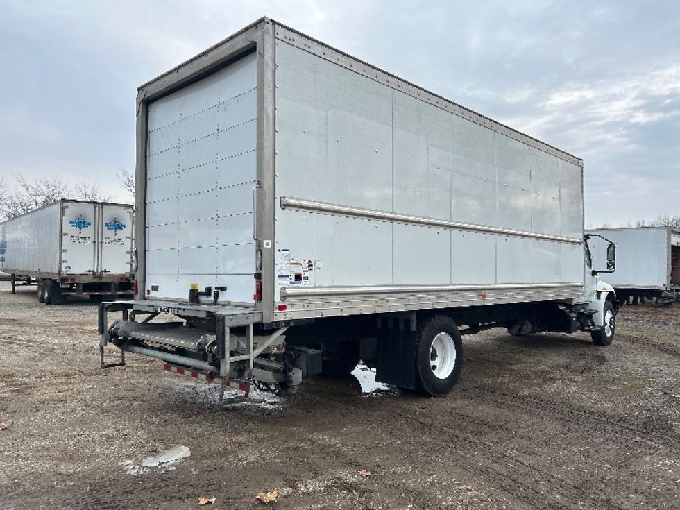 Medium Duty Box Truck-Light and Medium Duty Trucks-International-2019-MV607-Poplar Bluff-MO-130,265\n\t\tmiles-$ 50,000 - Image 12