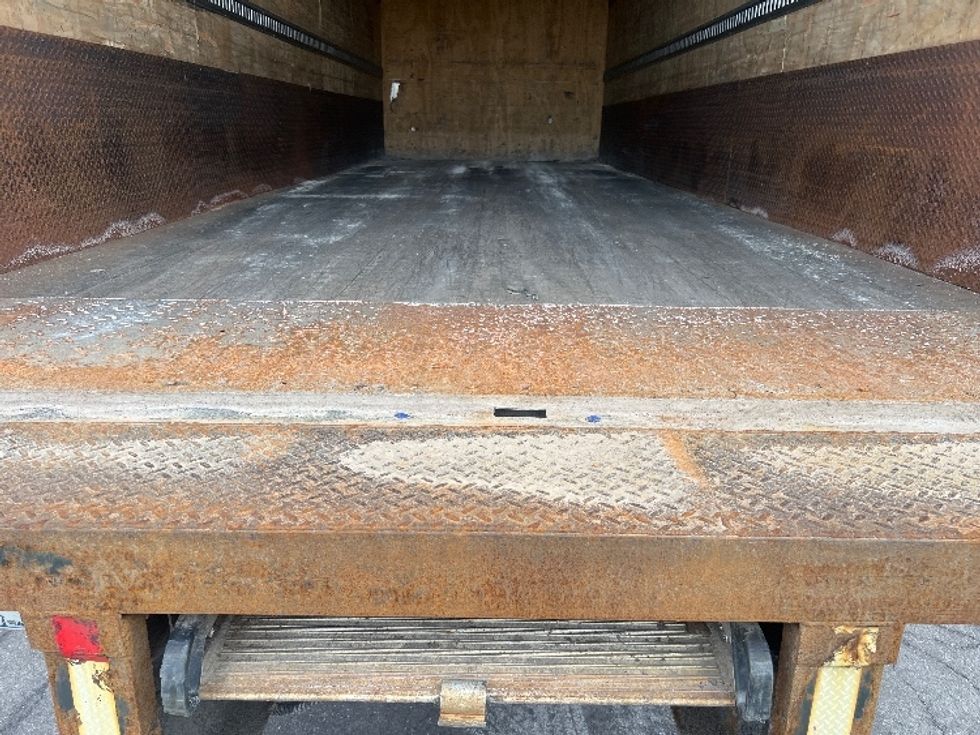 Medium Duty Box Truck-Light and Medium Duty Trucks-International-2019-MV607-Rochester-NY-233,954\n\t\tmiles-$ 43,250 - Image 10