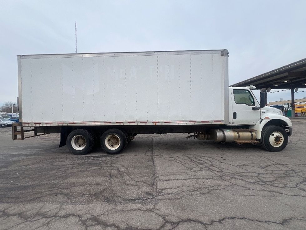 Medium Duty Box Truck-Light and Medium Duty Trucks-International-2019-MV607-Rochester-NY-233,954\n\t\tmiles-$ 43,250 - Image 15