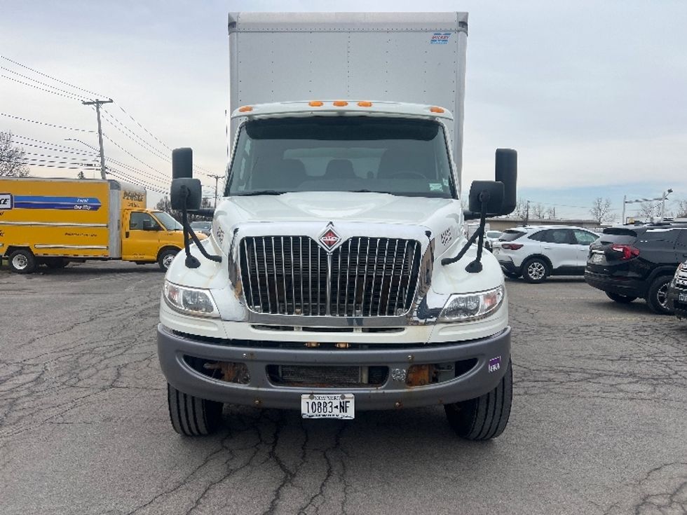 Medium Duty Box Truck-Light and Medium Duty Trucks-International-2019-MV607-Rochester-NY-233,954\n\t\tmiles-$ 43,250 - Image 2