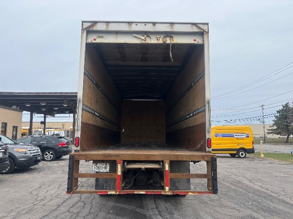 Medium Duty Box Truck-Light and Medium Duty Trucks-International-2019-MV607-Rochester-NY-233,954\n\t\tmiles-$ 43,250 - Image 8