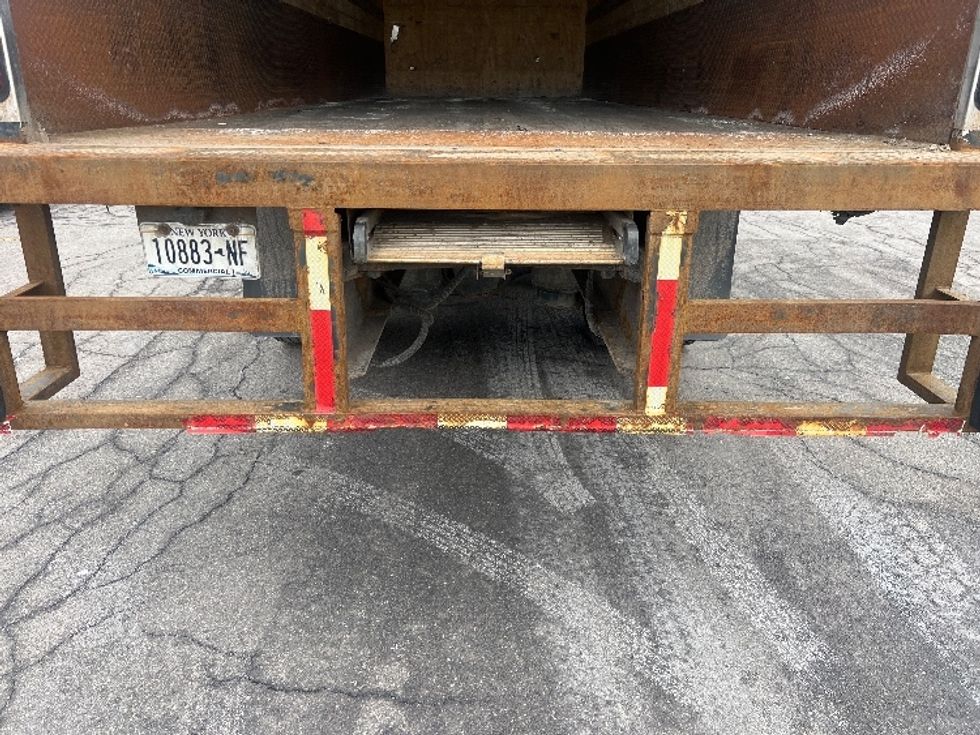 Medium Duty Box Truck-Light and Medium Duty Trucks-International-2019-MV607-Rochester-NY-233,954\n\t\tmiles-$ 43,250 - Image 9