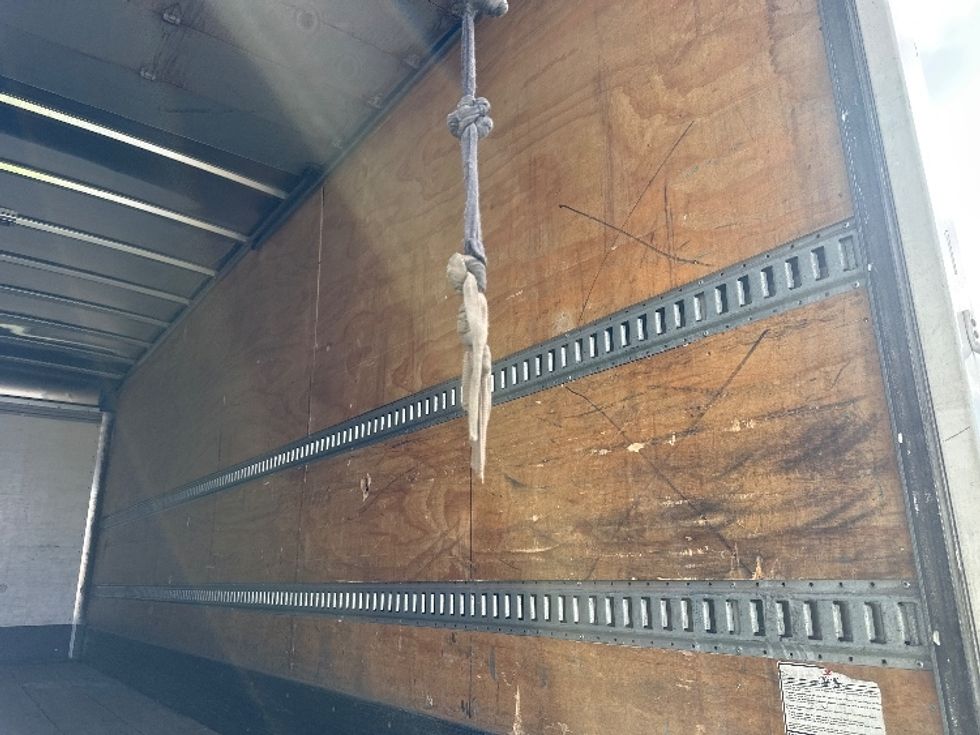 Medium Duty Box Truck-Light and Medium Duty Trucks-International-2019-MV607-Sparks-NV-213,028\n\t\tmiles-$ 42,000 - Image 11
