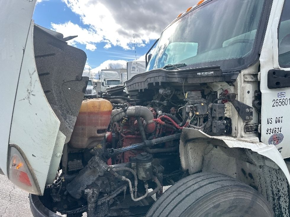 Medium Duty Box Truck-Light and Medium Duty Trucks-International-2019-MV607-Sparks-NV-213,028\n\t\tmiles-$ 42,000 - Image 24