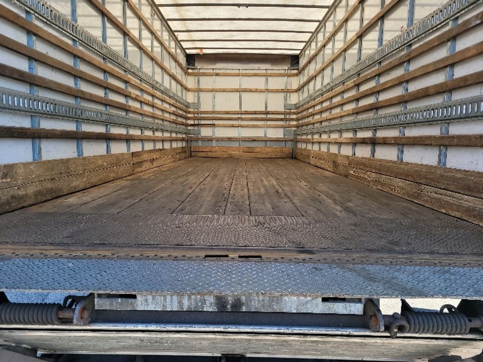 Medium Duty Box Truck-Light and Medium Duty Trucks-International-2019-MV607-Sturtevant-WI-104,750\n\t\tmiles-$ 56,750 - Image 10