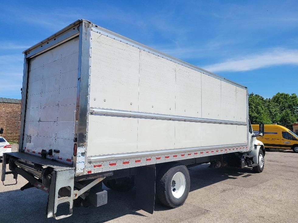 Medium Duty Box Truck-Light and Medium Duty Trucks-International-2019-MV607-Sturtevant-WI-104,750\n\t\tmiles-$ 56,750 - Image 13