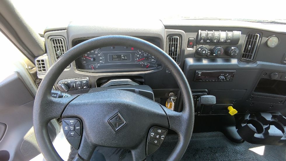 Medium Duty Box Truck-Light and Medium Duty Trucks-International-2019-MV607-Sturtevant-WI-124,197\n\t\tmiles-$ 55,500 - Image 18