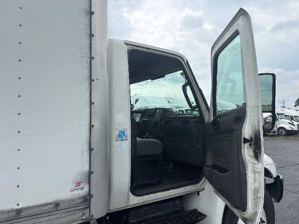 Medium Duty Box Truck-Light and Medium Duty Trucks-International-2019-MV607-Sturtevant-WI-416,410\n\t\tmiles-$ 20,000 - Image 20
