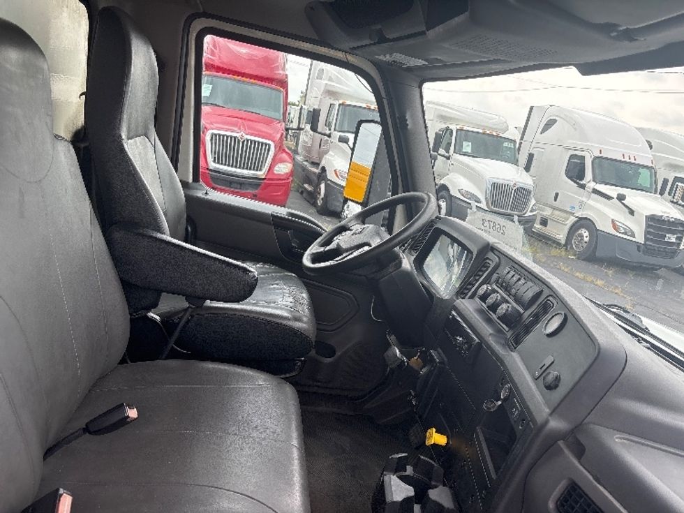 Medium Duty Box Truck-Light and Medium Duty Trucks-International-2019-MV607-Sturtevant-WI-416,410\n\t\tmiles-$ 20,000 - Image 22