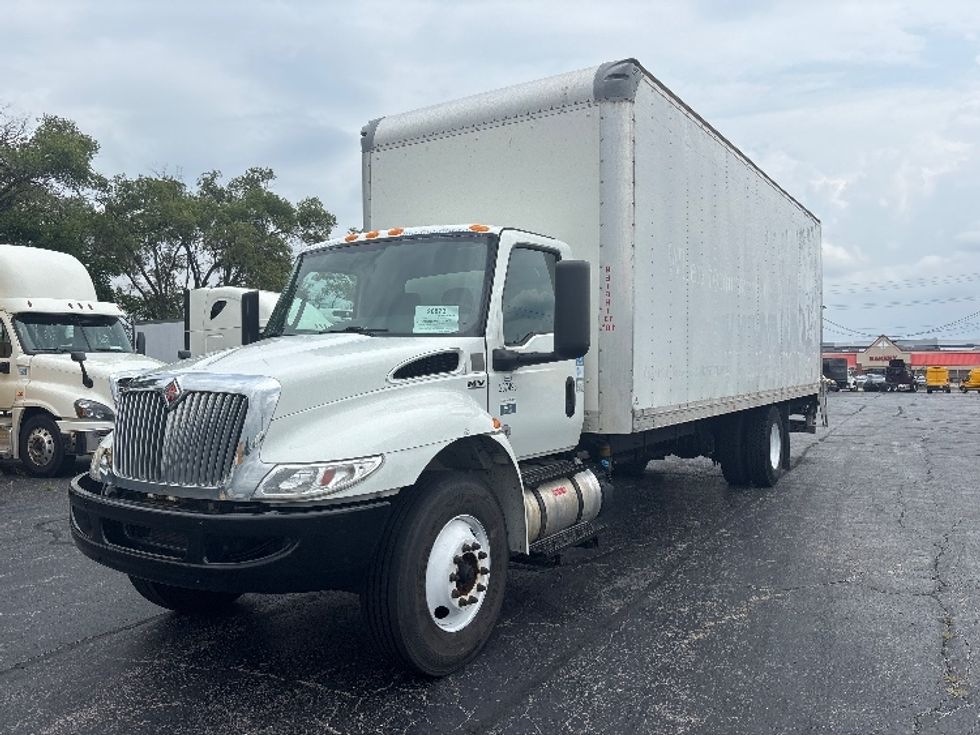 Medium Duty Box Truck-Light and Medium Duty Trucks-International-2019-MV607-Sturtevant-WI-416,410\n\t\tmiles-$ 20,000 - Image 3