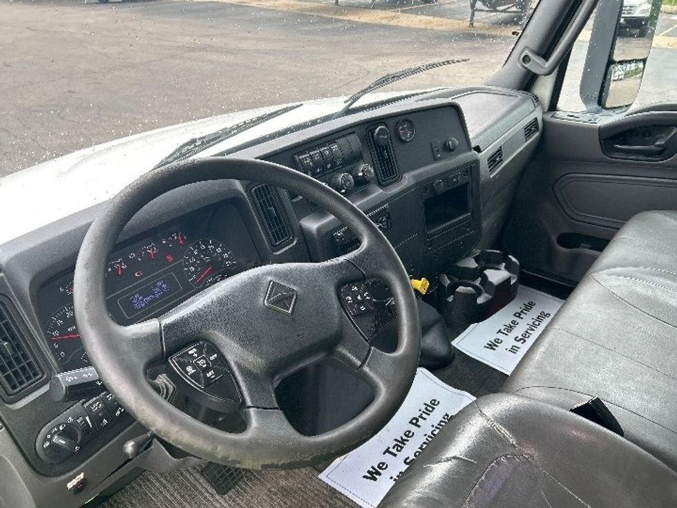 Medium Duty Box Truck-Light and Medium Duty Trucks-International-2019-MV607-Sturtevant-WI-427,106\n\t\tmiles-$ 20,250 - Image 17