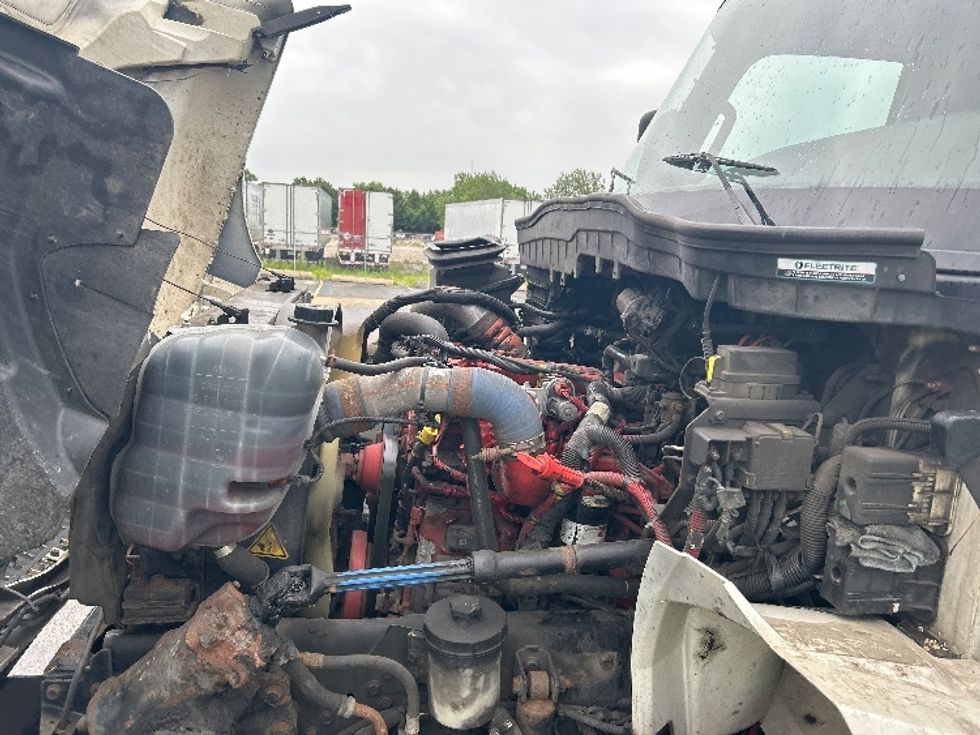 Medium Duty Box Truck-Light and Medium Duty Trucks-International-2019-MV607-Sturtevant-WI-427,106\n\t\tmiles-$ 20,250 - Image 24