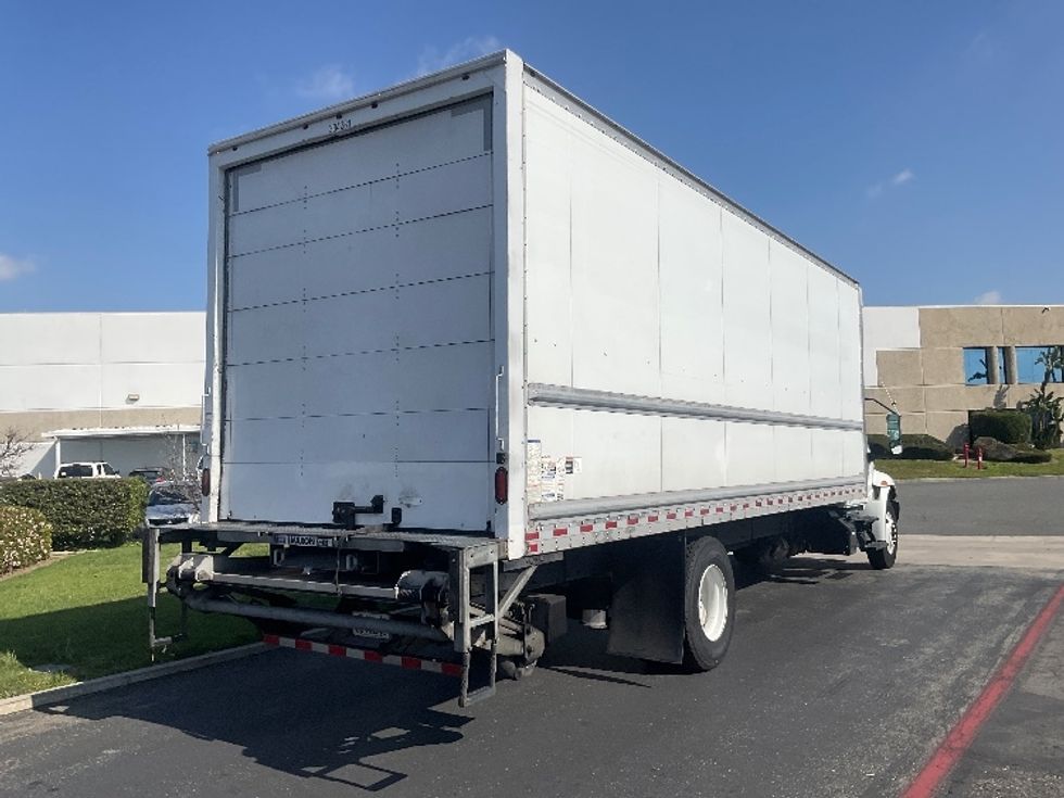 Medium Duty Box Truck-Light and Medium Duty Trucks-International-2019-MV607-Torrance-CA-104,500\n\t\tmiles-$ 51,750 - Image 13