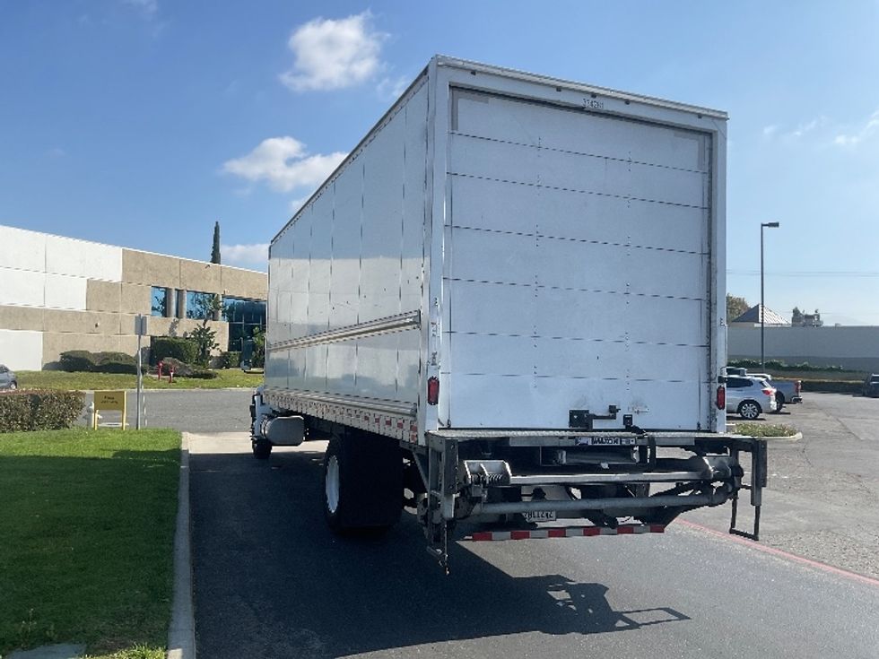 Medium Duty Box Truck-Light and Medium Duty Trucks-International-2019-MV607-Torrance-CA-104,500\n\t\tmiles-$ 51,750 - Image 6