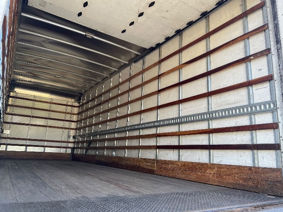 Medium Duty Box Truck-Light and Medium Duty Trucks-International-2019-MV607-Torrance-CA-62,584\n\t\tmiles-$ 57,250 - Image 12