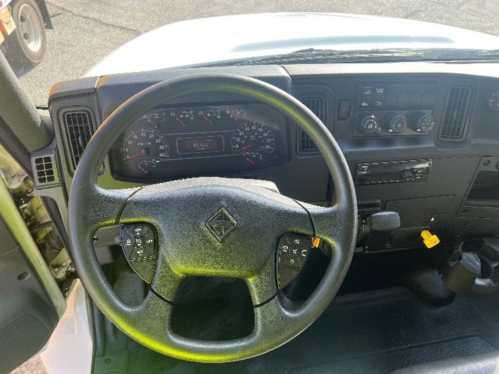Medium Duty Box Truck-Light and Medium Duty Trucks-International-2019-MV607-Torrance-CA-62,584\n\t\tmiles-$ 57,250 - Image 18