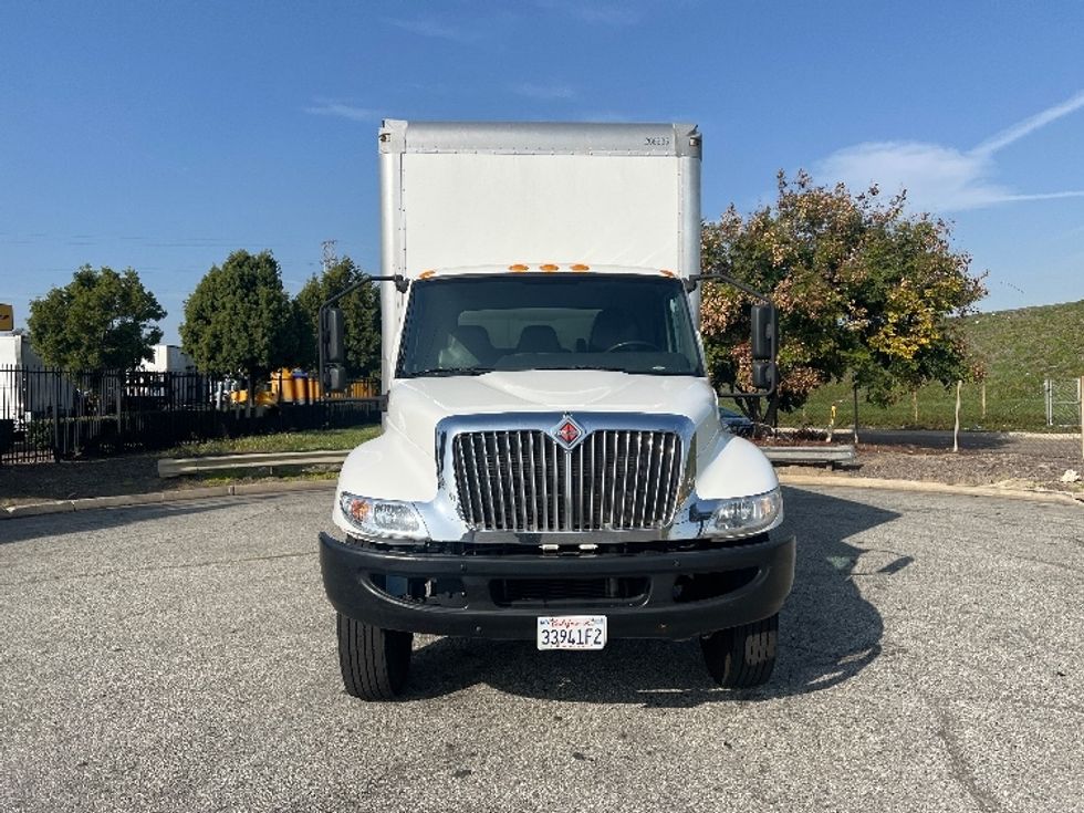 Medium Duty Box Truck-Light and Medium Duty Trucks-International-2019-MV607-Torrance-CA-62,584\n\t\tmiles-$ 57,250 - Image 2