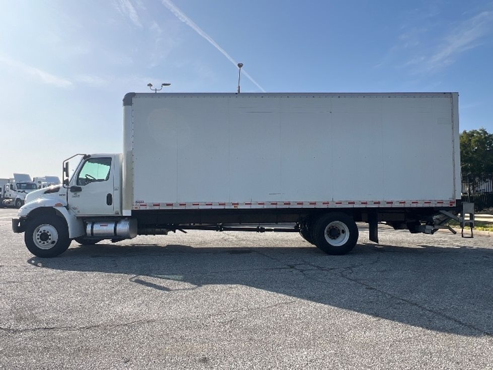 Medium Duty Box Truck-Light and Medium Duty Trucks-International-2019-MV607-Torrance-CA-62,584\n\t\tmiles-$ 57,250 - Image 4