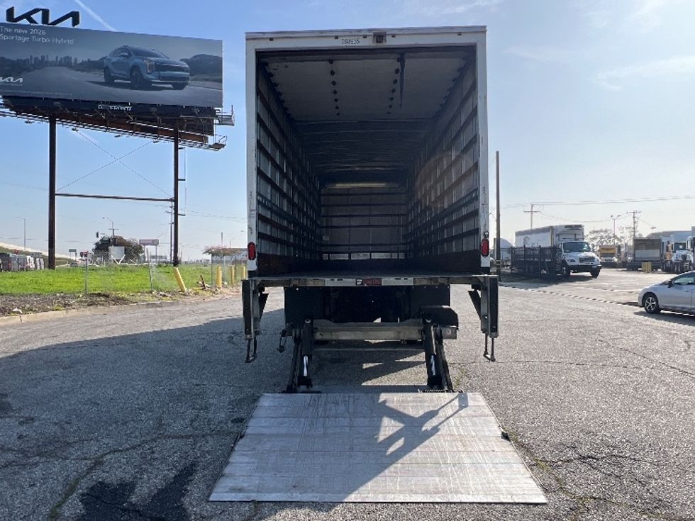 Medium Duty Box Truck-Light and Medium Duty Trucks-International-2019-MV607-Torrance-CA-62,584\n\t\tmiles-$ 57,250 - Image 9