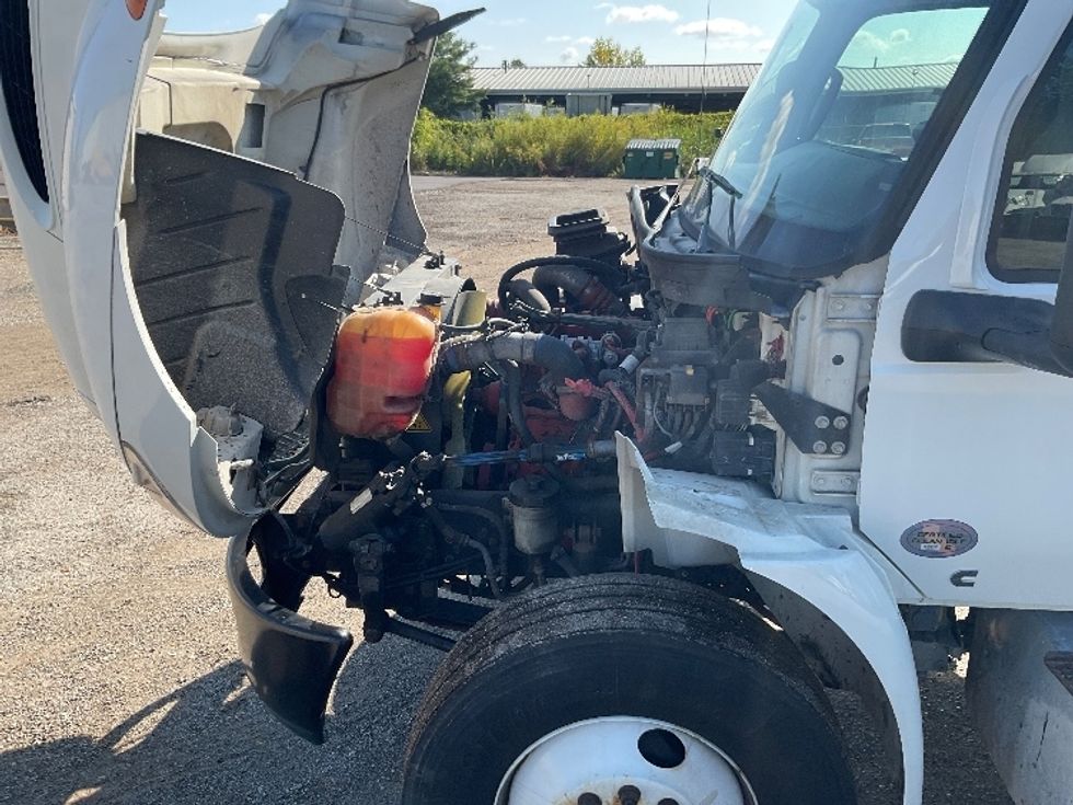 Medium Duty Box Truck-Light and Medium Duty Trucks-International-2019-MV607-Walker-MI-374,184\n\t\tmiles-$ 20,000 - Image 23