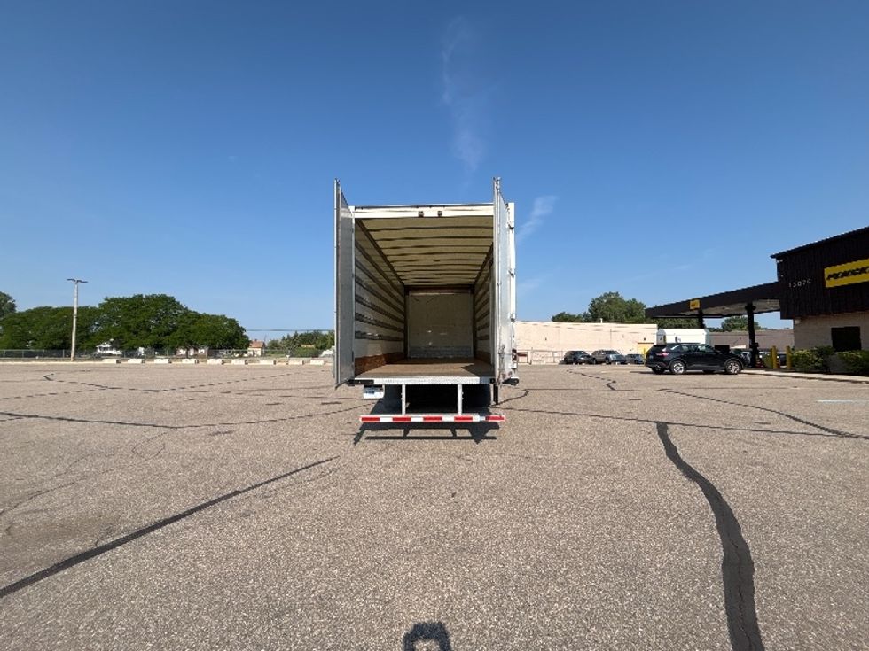 Medium Duty Box Truck-Light and Medium Duty Trucks-International-2019-MV607-Warren-MI-101,594\n\t\tmiles-$ 55,250 - Image 8