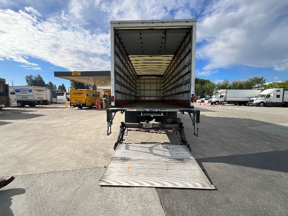 Medium Duty Box Truck-Light and Medium Duty Trucks-International-2019-MV607-West Sacramento-CA-130,866\n\t\tmiles-$ 49,500 - Image 9