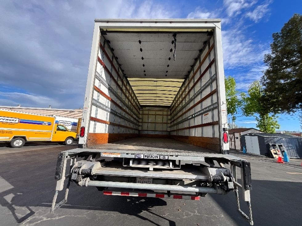 Medium Duty Box Truck-Light and Medium Duty Trucks-International-2019-MV607-West Sacramento-CA-130,866\n\t\tmiles-$ 49,500 - Image 8