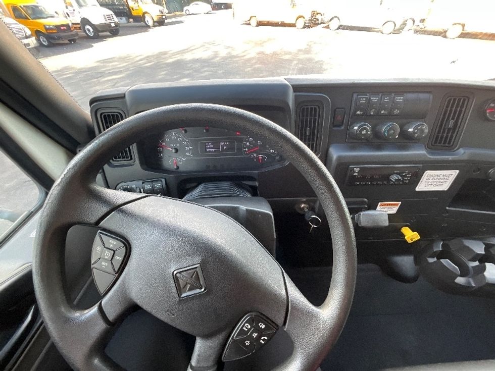 Medium Duty Box Truck-Light and Medium Duty Trucks-International-2019-MV607-West Sacramento-CA-130,866\n\t\tmiles-$ 49,500 - Image 18