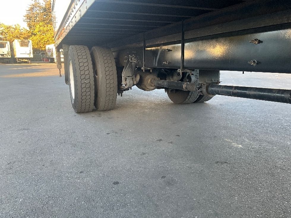 Medium Duty Box Truck-Light and Medium Duty Trucks-International-2019-MV607-West Sacramento-CA-140,707\n\t\tmiles-$ 49,000 - Image 14