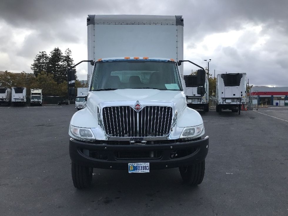 Medium Duty Box Truck-Light and Medium Duty Trucks-International-2019-MV607-West Sacramento-CA-166,034\n\t\tmiles-$ 45,000 - Image 2