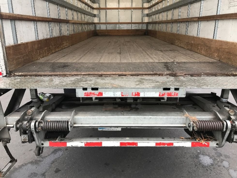 Medium Duty Box Truck-Light and Medium Duty Trucks-International-2019-MV607-West Sacramento-CA-166,034\n\t\tmiles-$ 45,000 - Image 10