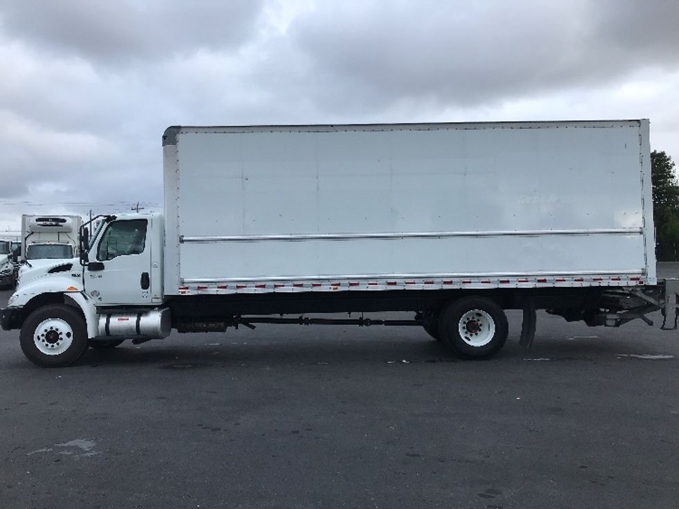Medium Duty Box Truck-Light and Medium Duty Trucks-International-2019-MV607-West Sacramento-CA-166,034\n\t\tmiles-$ 45,000 - Image 4