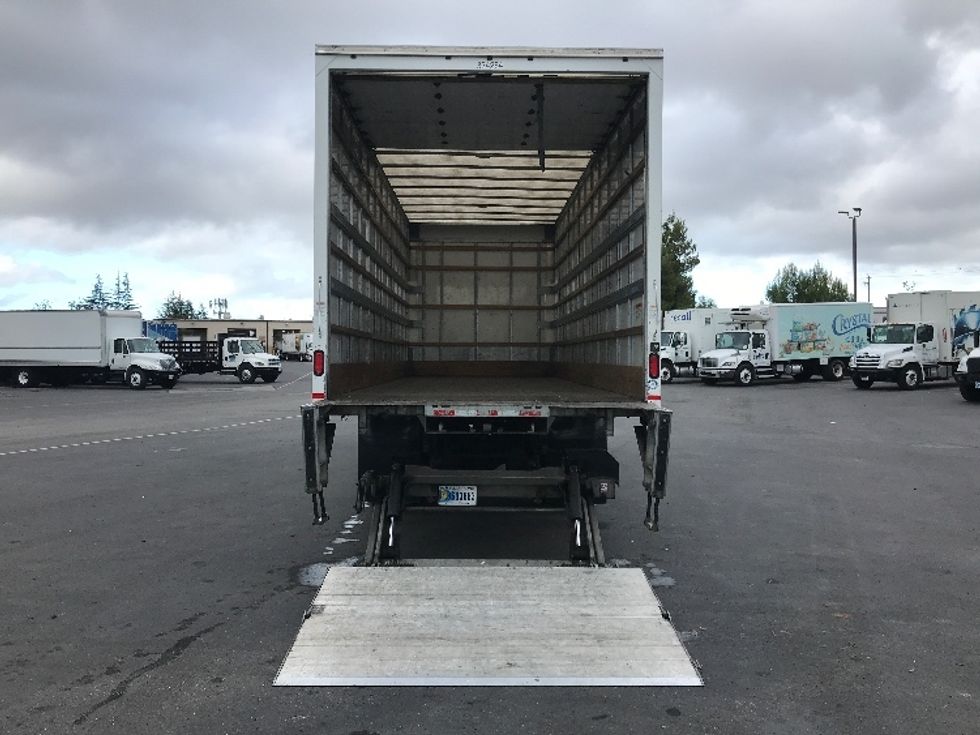 Medium Duty Box Truck-Light and Medium Duty Trucks-International-2019-MV607-West Sacramento-CA-166,034\n\t\tmiles-$ 45,000 - Image 9