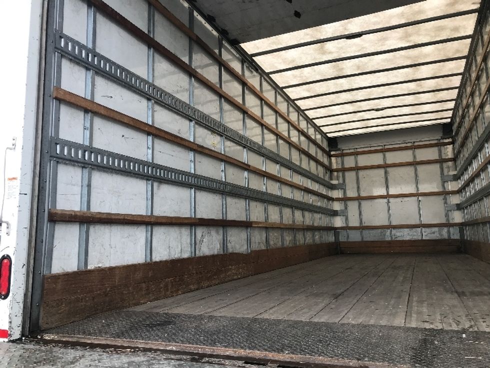 Medium Duty Box Truck-Light and Medium Duty Trucks-International-2019-MV607-West Sacramento-CA-166,034\n\t\tmiles-$ 45,000 - Image 11
