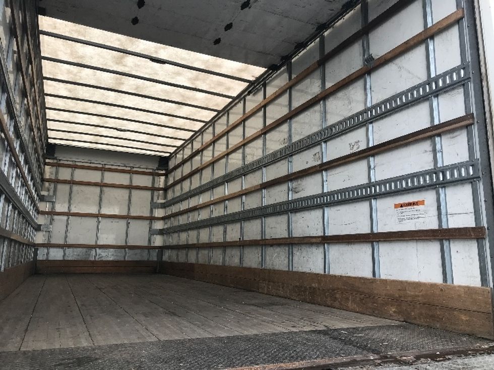 Medium Duty Box Truck-Light and Medium Duty Trucks-International-2019-MV607-West Sacramento-CA-166,034\n\t\tmiles-$ 45,000 - Image 12