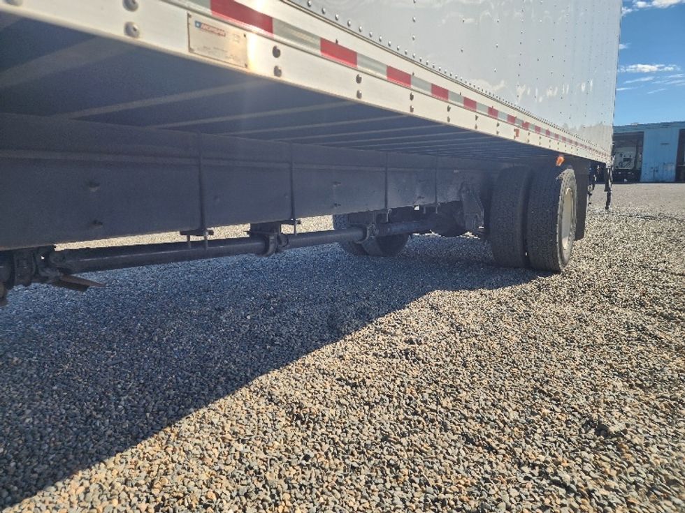 Medium Duty Box Truck-Light and Medium Duty Trucks-International-2019-MV607-West Sacramento-CA-194,136\n\t\tmiles-$ 53,000 - Image 5